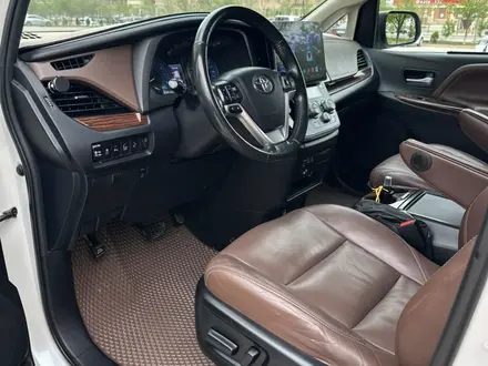 Toyota Sienna 2015 года за 10 900 000 тг. в Актау – фото 9