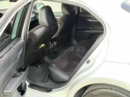 Toyota Camry 2020 года за 15 300 000 тг. в Тараз – фото 12