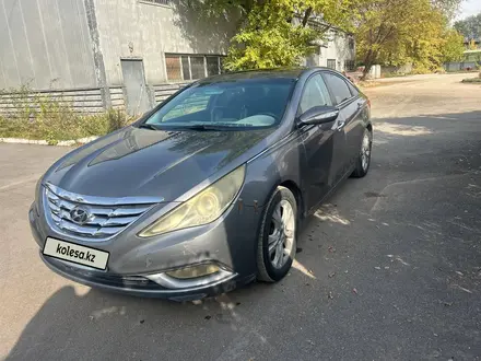 Hyundai Sonata 2010 года за 4 000 000 тг. в Алматы – фото 2
