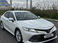 Toyota Camry 2019 годаfor14 000 000 тг. в Астана – фото 2