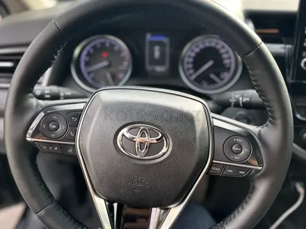 Toyota Camry 2021 года за 13 000 000 тг. в Алматы – фото 7