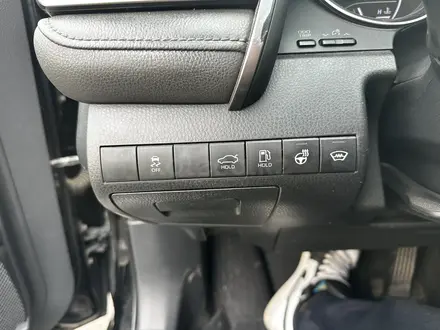 Toyota Camry 2021 года за 13 000 000 тг. в Алматы – фото 9