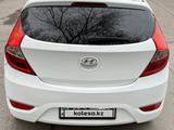 Hyundai Solaris 2012 годаүшін4 500 000 тг. в Семей – фото 4