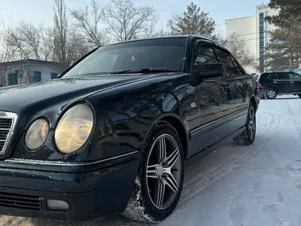 Mercedes-Benz E 230 1997 года за 3 450 000 тг. в Павлодар – фото 5