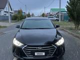Hyundai Elantra 2017 года за 4 450 000 тг. в Уральск – фото 4