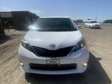 Toyota Sienna 2011 года за 8 100 000 тг. в Атырау – фото 2