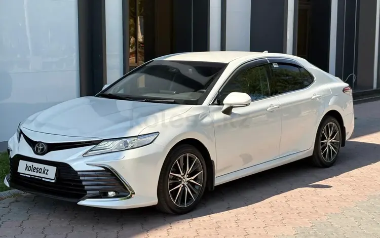 Toyota Camry 2021 годаүшін15 950 000 тг. в Алматы