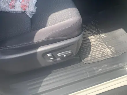 Toyota Land Cruiser Prado 2022 года за 26 500 000 тг. в Караганда – фото 6