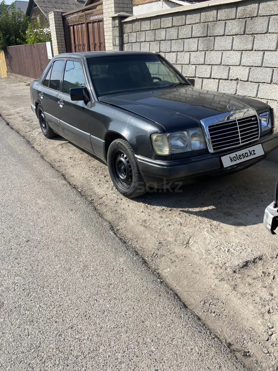 Mercedes-Benz E-Class, 1992
