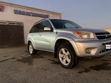 Toyota RAV4 2003 года за 4 900 000 тг. в Актау – фото 2