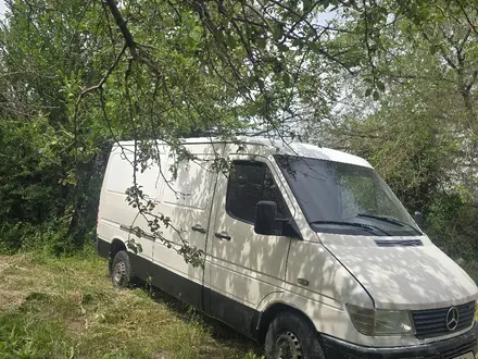 Mercedes-Benz Sprinter 1998 года за 4 500 000 тг. в Алматы – фото 4
