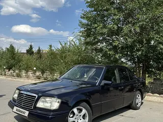 Mercedes-Benz E 280