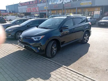 Toyota RAV4 2018 года за 12 500 000 тг. в Астана