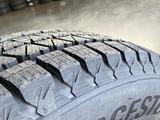 275-40-22 Bridgestone Blizzak DMV3 за 243 000 тг. в Алматы – фото 2