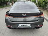 Hyundai Elantra 2023 годаүшін12 100 000 тг. в Алматы – фото 5