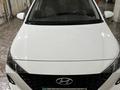 Hyundai Accent 2022 года за 8 100 000 тг. в Петропавловск – фото 2