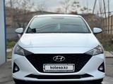 Hyundai Accent 2021 года за 7 400 000 тг. в Шымкент – фото 5