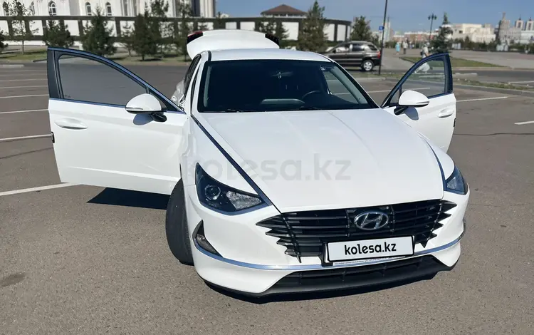 Hyundai Sonata 2020 годаүшін10 600 000 тг. в Астана