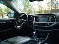 Toyota Highlander 2017 года за 17 800 000 тг. в Алматы – фото 10