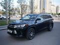 Toyota Highlander 2017 года за 17 800 000 тг. в Алматы