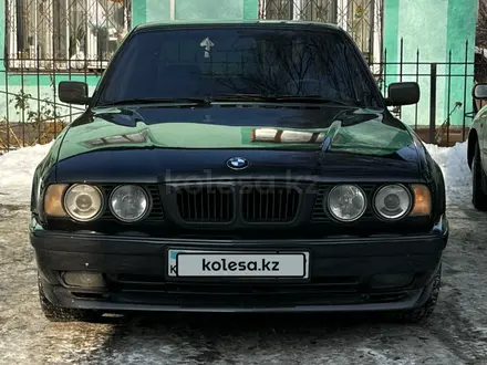 BMW 525 1994 года за 3 200 000 тг. в Алматы