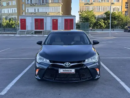 Toyota Camry 2015 года за 5 650 000 тг. в Актау
