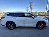 Toyota Highlander 2021 года за 31 500 000 тг. в Алматы – фото 5