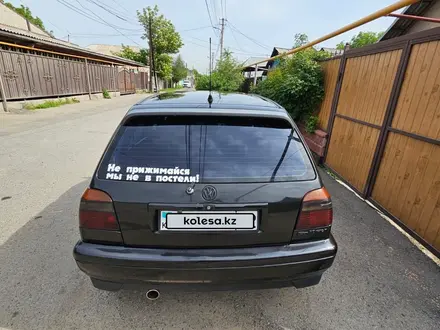Volkswagen Golf 1996 года за 1 750 000 тг. в Алматы – фото 4