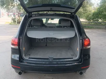 Volkswagen Touareg 2008 года за 7 200 000 тг. в Алматы – фото 15