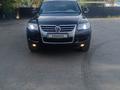 Volkswagen Touareg 2008 года за 7 200 000 тг. в Алматы – фото 2