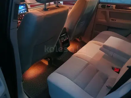 Volkswagen Touareg 2008 года за 7 200 000 тг. в Алматы – фото 39