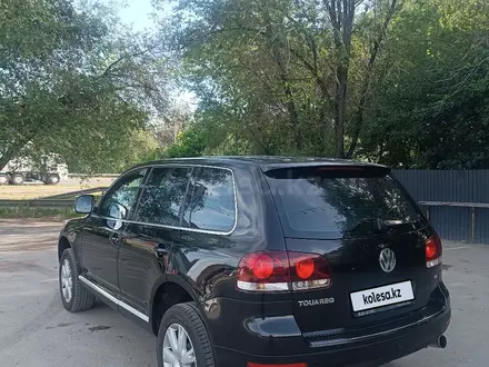 Volkswagen Touareg 2008 года за 7 200 000 тг. в Алматы – фото 8