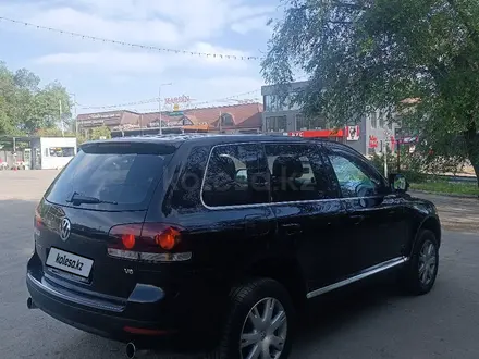 Volkswagen Touareg 2008 года за 7 200 000 тг. в Алматы – фото 9