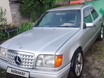 Mercedes-Benz E 230 1990 года за 850 000 тг. в Алматы – фото 2