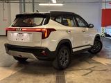 Kia Seltos Luxe 2WD 2024 года за 10 300 000 тг. в Алматы – фото 2