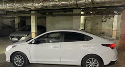 Hyundai Accent 2021 года за 7 300 000 тг. в Астана – фото 2