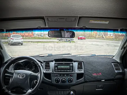 Toyota Hilux 2013 года за 8 500 000 тг. в Петропавловск – фото 12
