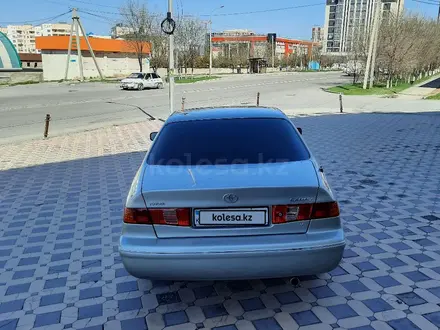 Toyota Camry 2000 года за 5 200 000 тг. в Шымкент – фото 3