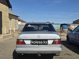 Mercedes-Benz E 200 1989 года за 750 000 тг. в Жезказган – фото 3