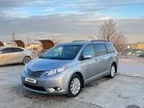 Toyota Sienna 2015 годаfor13 200 000 тг. в Актау – фото 2