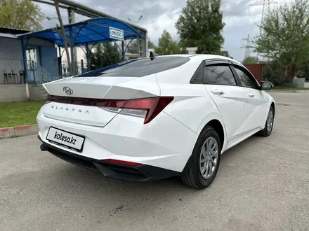 Hyundai Elantra 2019 года за 8 200 000 тг. в Алматы – фото 4
