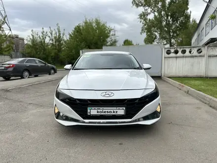 Hyundai Elantra 2019 года за 8 200 000 тг. в Алматы – фото 2