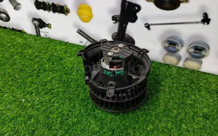 Моторчик печки на Mercedes Benz E210 за 20 000 тг. в Алматы