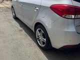 Kia Carens 2014 годаүшін5 900 000 тг. в Алматы – фото 4