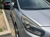 Kia Carens 2014 годаүшін5 900 000 тг. в Алматы – фото 2