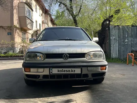Volkswagen Golf 1995 года за 2 000 000 тг. в Алматы – фото 2
