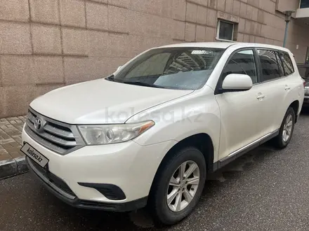 Toyota Highlander 2013 года за 7 600 000 тг. в Астана – фото 2