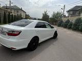 Toyota Camry 2017 годаүшін10 200 000 тг. в Алматы – фото 4