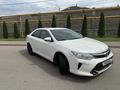 Toyota Camry 2017 года за 10 200 000 тг. в Алматы – фото 2