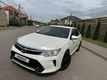 Toyota Camry 2017 года за 10 200 000 тг. в Алматы